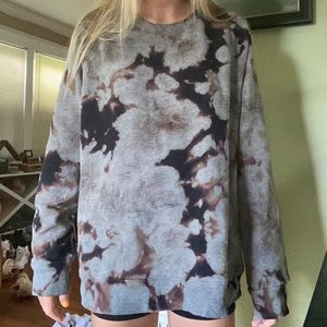 Bleached Tie-Dye Crewneck🖤
